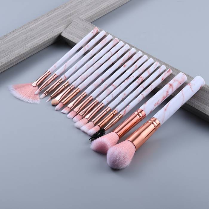 Meakup Vendor Christmas Plastic Handmade Blender Cruelty Free 15 Piece Makeup Brush Set